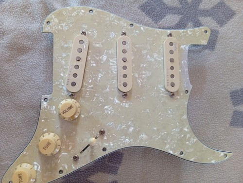 Fender noiseless pickups - fender, n4